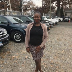 Meet your Posher, Lasleen